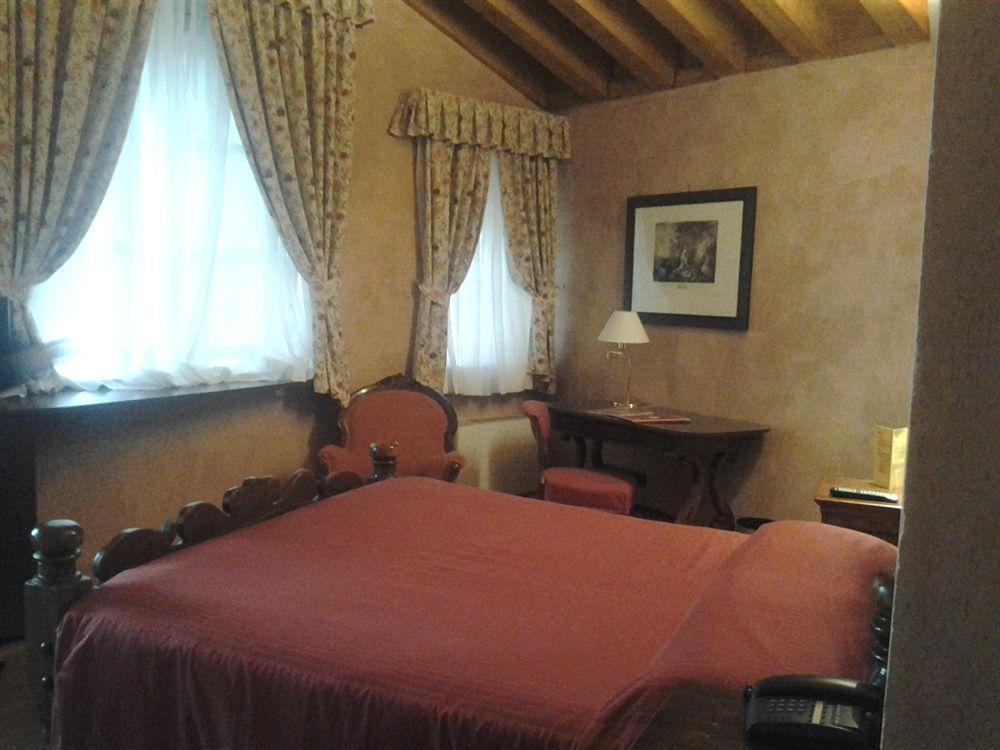 Grand Hotel Entourage - Palazzo Strassoldo Gorizia Esterno foto