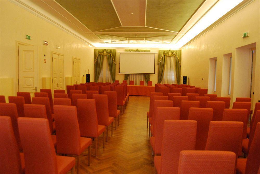 Grand Hotel Entourage - Palazzo Strassoldo Gorizia Affari foto